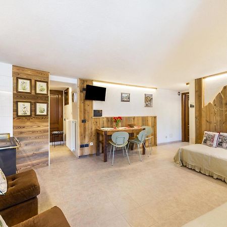 Il Nido Di Letizia Apartman Châtillon Kültér fotó