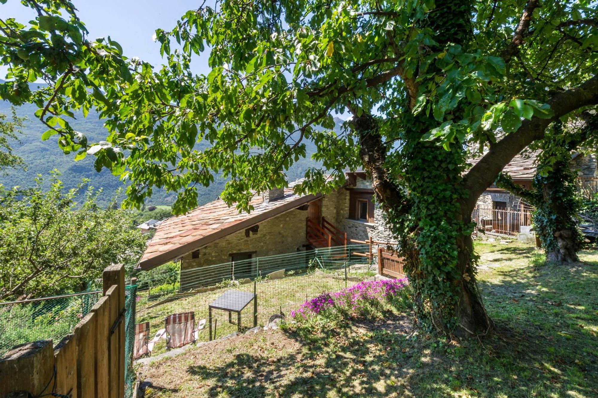Il Nido Di Letizia Apartman Châtillon Kültér fotó